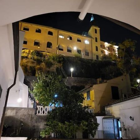 Hippocratica Apartment Salerno Exterior photo