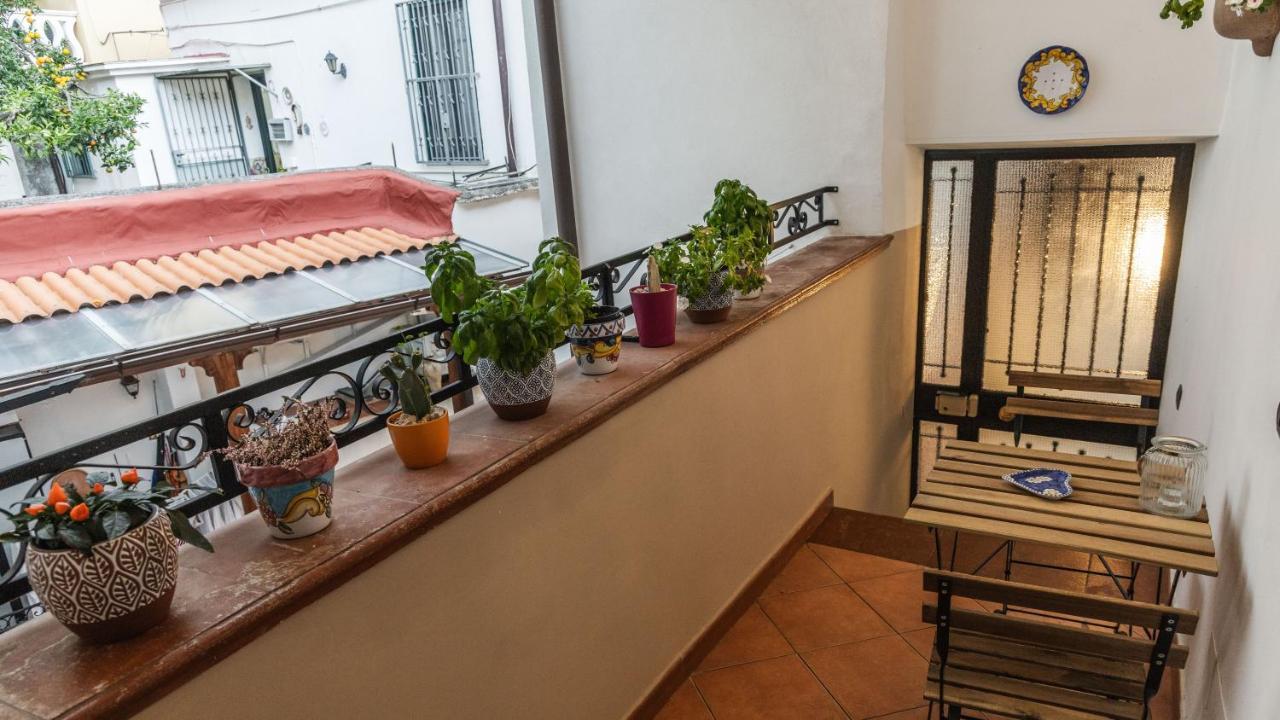 Hippocratica Apartment Salerno Exterior photo